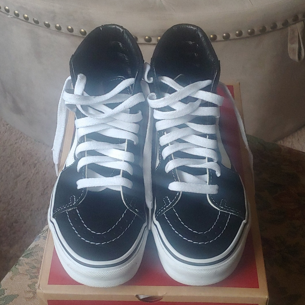Size 5 Black and White High Top Vans